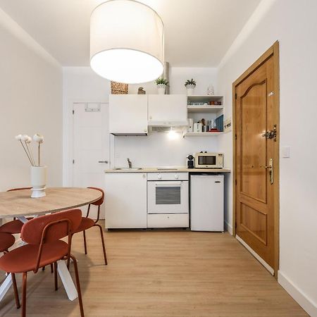 Pequeno Apartamento Reformado En Tirso De Molina Alquiler Temporal Madrid Eksteriør billede